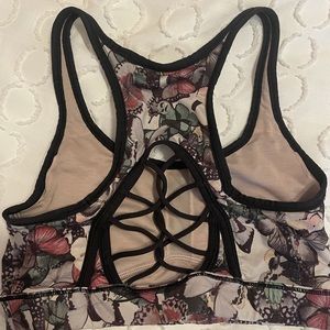 lulu lemon sports bra
